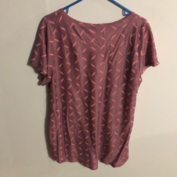 LuLaRoe Xl Classic Tee - Picture 5 of 5